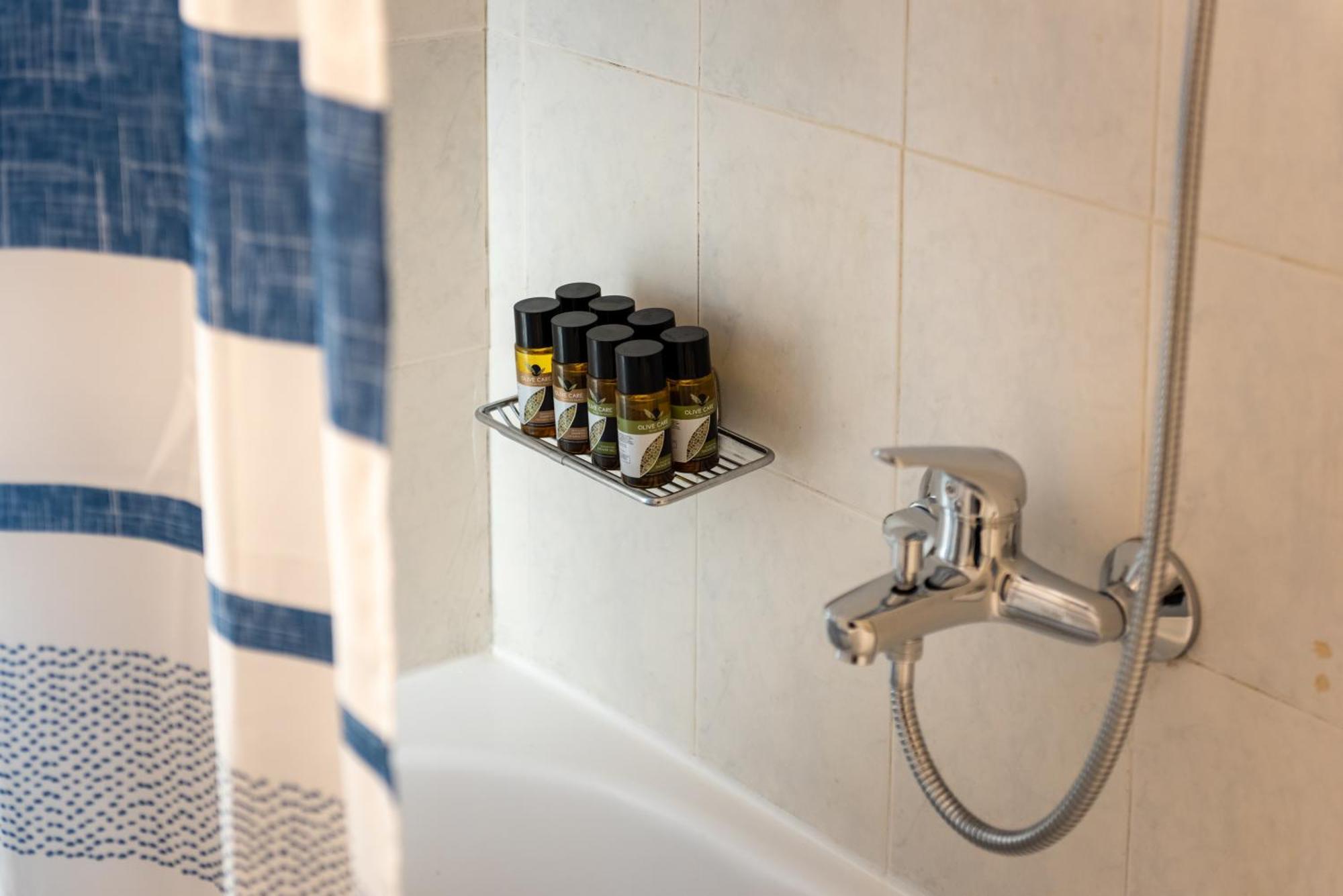 Kg Acropolis Escape Spa Apartment Athen Exterior foto